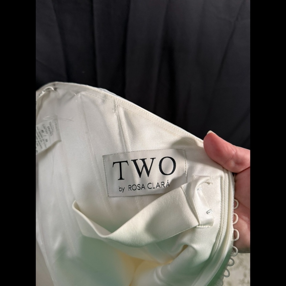 Two by Rosa Clara Osiris - Picture 7 of 8